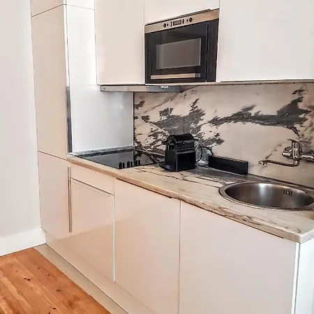 Διαμέρισμα Comfort In The Center Of *